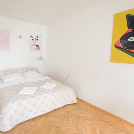 Amazing View And Great Location. Ratusz Arsenal. Appartement Warschau Buitenkant foto