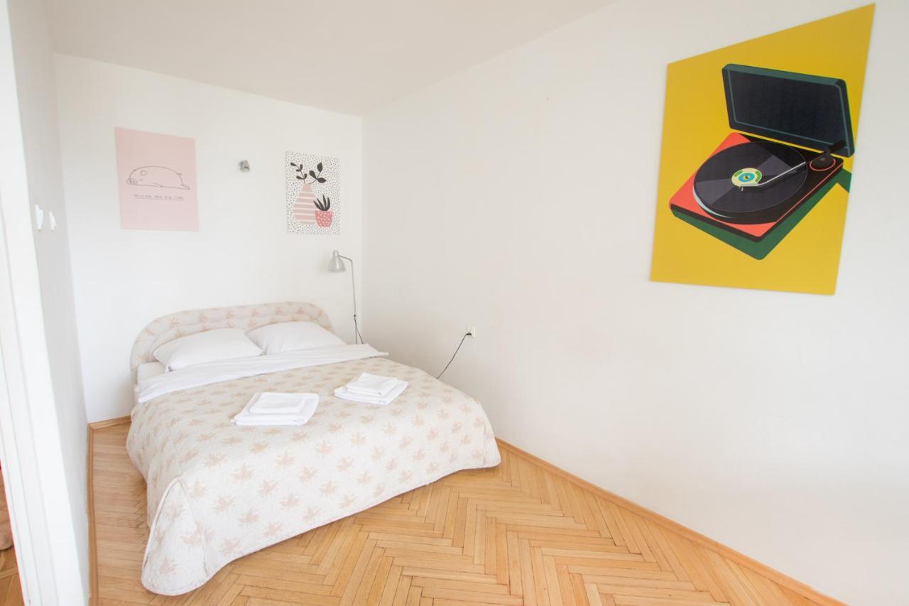 Amazing View And Great Location. Ratusz Arsenal. Appartement Warschau Buitenkant foto