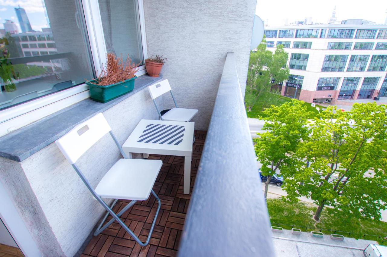 Amazing View And Great Location. Ratusz Arsenal. Appartement Warschau Buitenkant foto